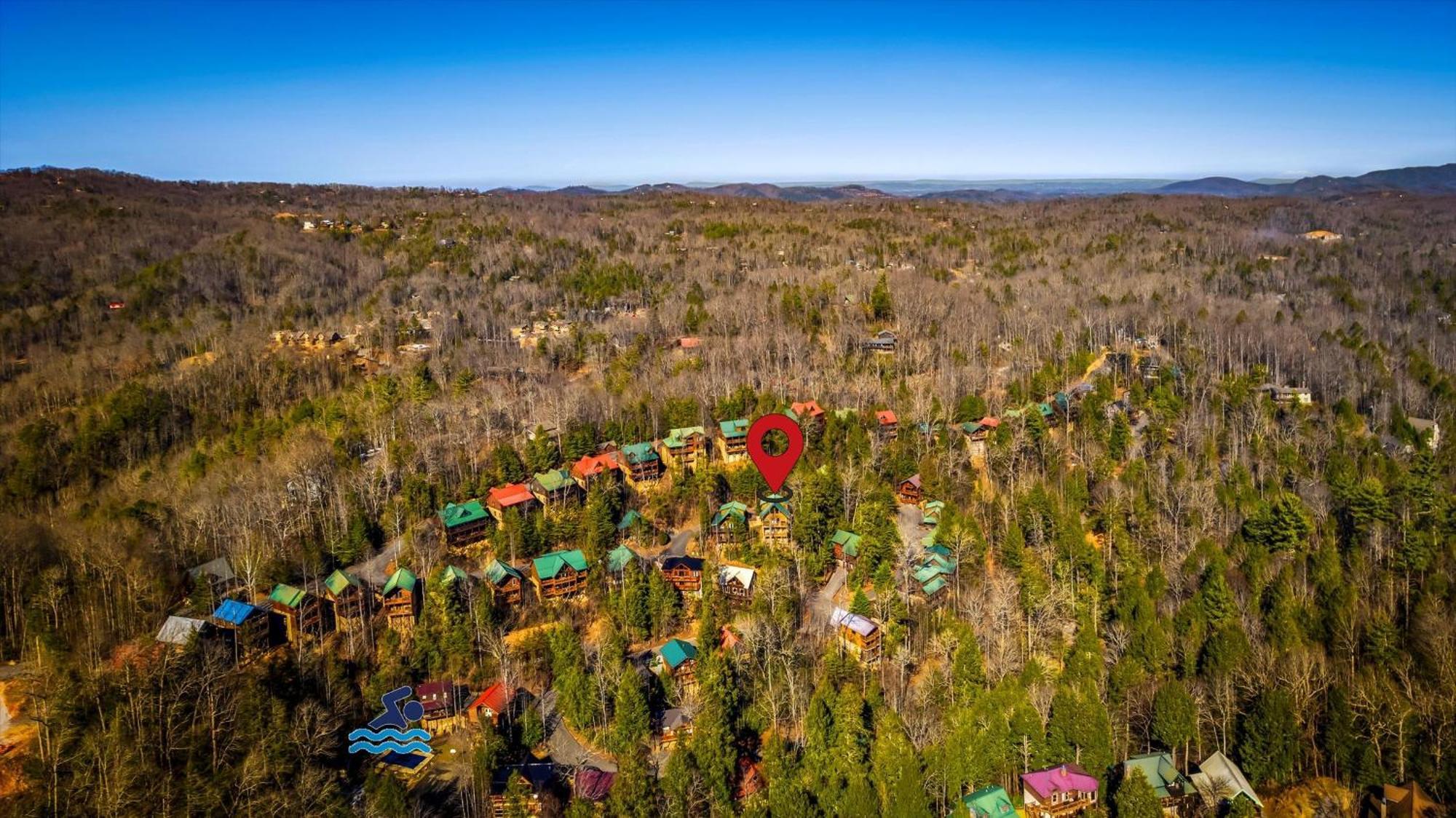 Casa vacanze Smokiesboutiquecabins Would To Host You! 4 Miles To Strip! Pool Open 1 Through Oct 1! Views, Shuffleboard, Hot Tub, Arcade!